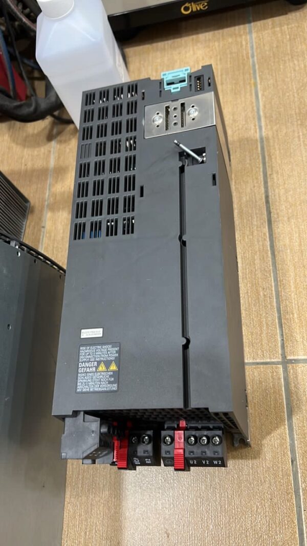 Siemens Sinamic Power Module PM240-2  6SL3210- 1PE23-3UL0